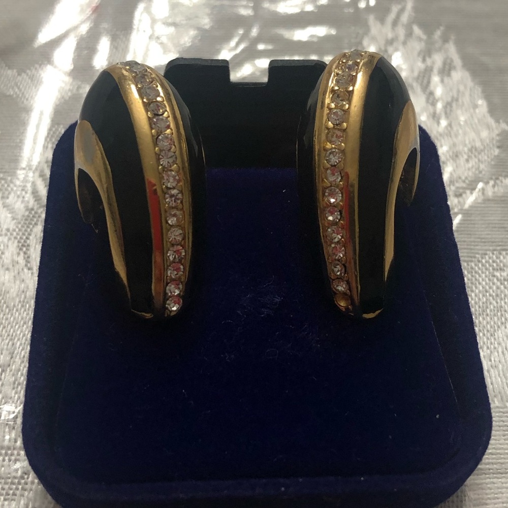 Christian Dior Gold/Onyx Clip on earrings